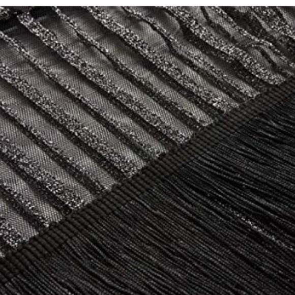 TOMITHA Fringe Top - Picture 5 of 5